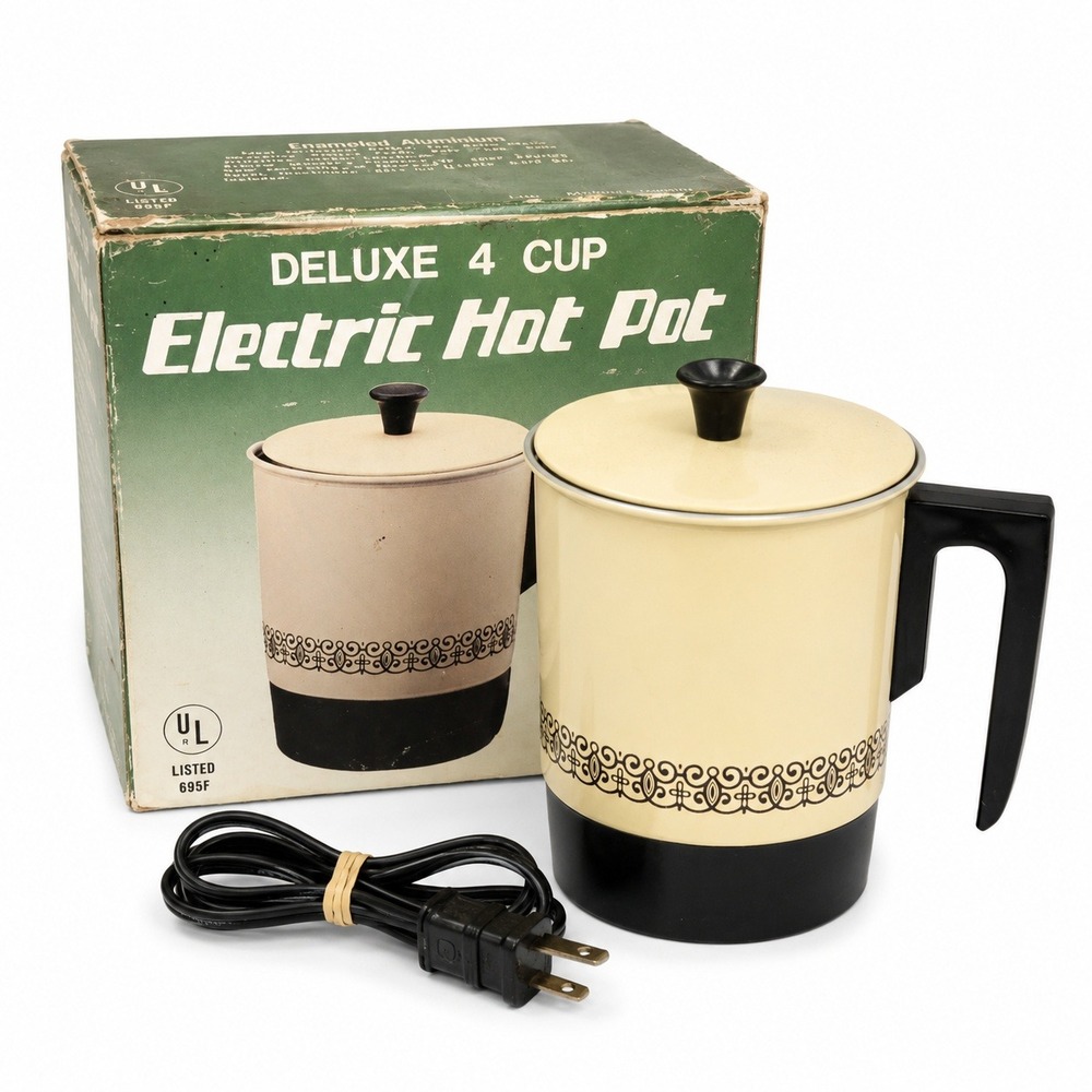 Vintage Deluxe Electric Hot Pot 4 Cup Cream Black WNEP-4C Good Retro Kitchen MCM